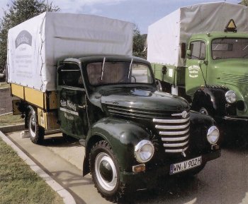 Barkas-Framo 901/2 (1959), 28/21 k/kW, dvoudobý tříválec 0,9 l