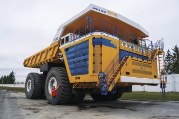 Dampr BELAZ (autor: LeitWolf, shutterstock.com)