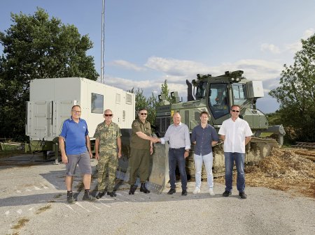 Místem předání speciální vojenské techniky bylo cvičiště rakouských ozbrojených sil (Austrian Armed Forces) v Allentsteigu v Dolním Rakousku.